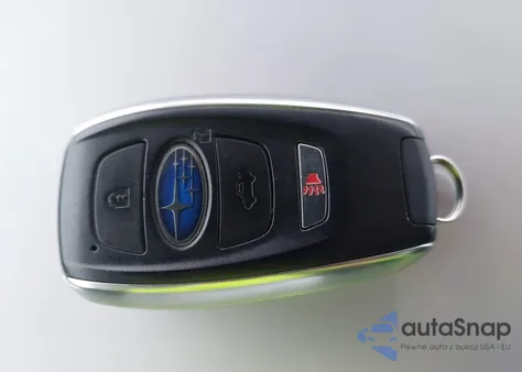 2017 Subaru Outback 2.5I Limited z USA, uszkodzony, nr VIN 4S4BSANC9H3326168